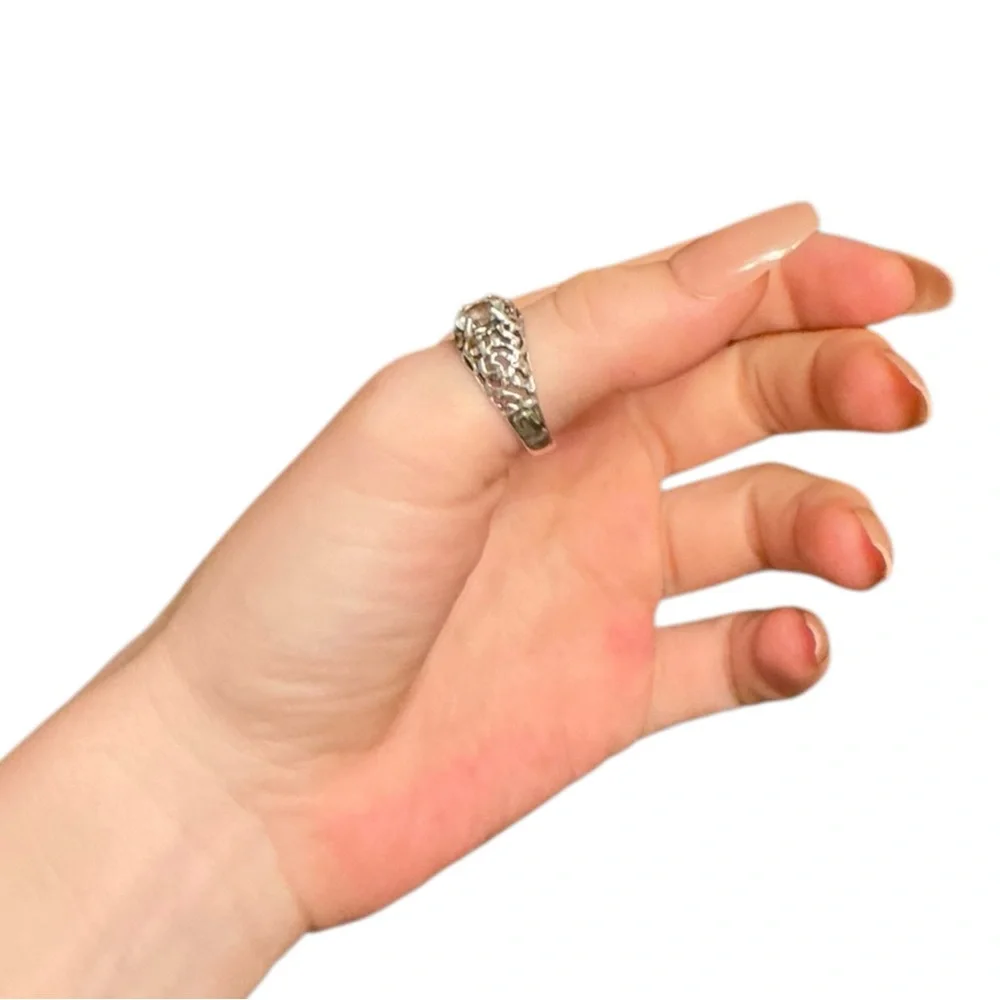 Vintage 925 Sterling Ring Women’s size 8.5 Art Deco Elegant Carved Filigree - Picture 8 of 16